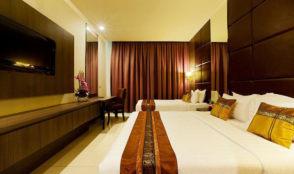 Grand Paragon 4*